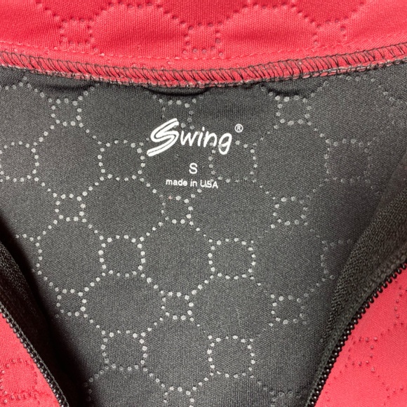 Swing Golf Vest in coral. - Picture 2 of 11